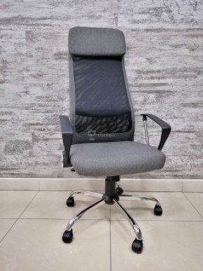 Кресло Barneo K-116 для персонала (серая ткань, черная сетка) в Ревде - revda.mebel-74.com | фото