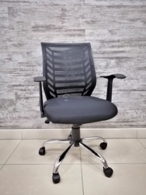 Кресло Barneo K-138 для персонала (черная ткань черная сетка) в Ревде - revda.mebel-74.com | фото