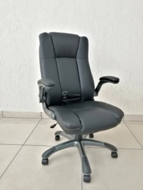 Кресло Barneo K-24 для руководителя (черная экокожа) в Ревде - revda.mebel-74.com | фото