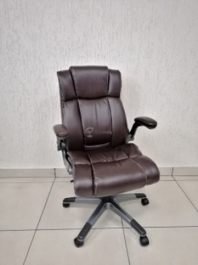 Кресло Barneo K-44 для руководителя (коричневая экокожа) в Ревде - revda.mebel-74.com | фото