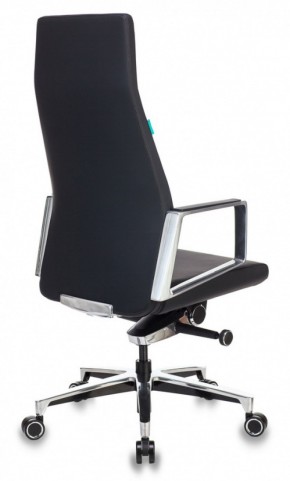 Кресло руководителя Бюрократ _JONS/BLACK черный в Ревде - revda.mebel-74.com | фото